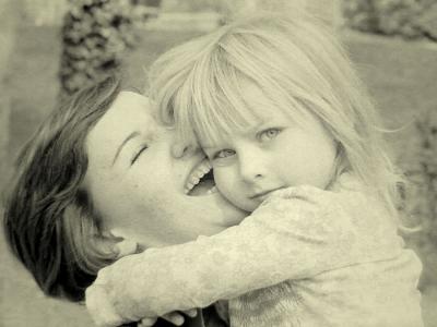 20110511081113-nastasia-y-crucita-2.jpg